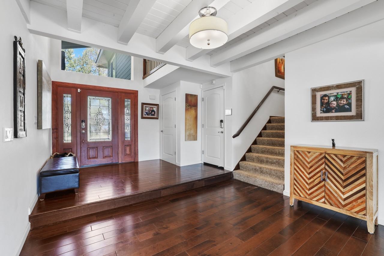 10276 Beach Dr - Photo 6 of 20