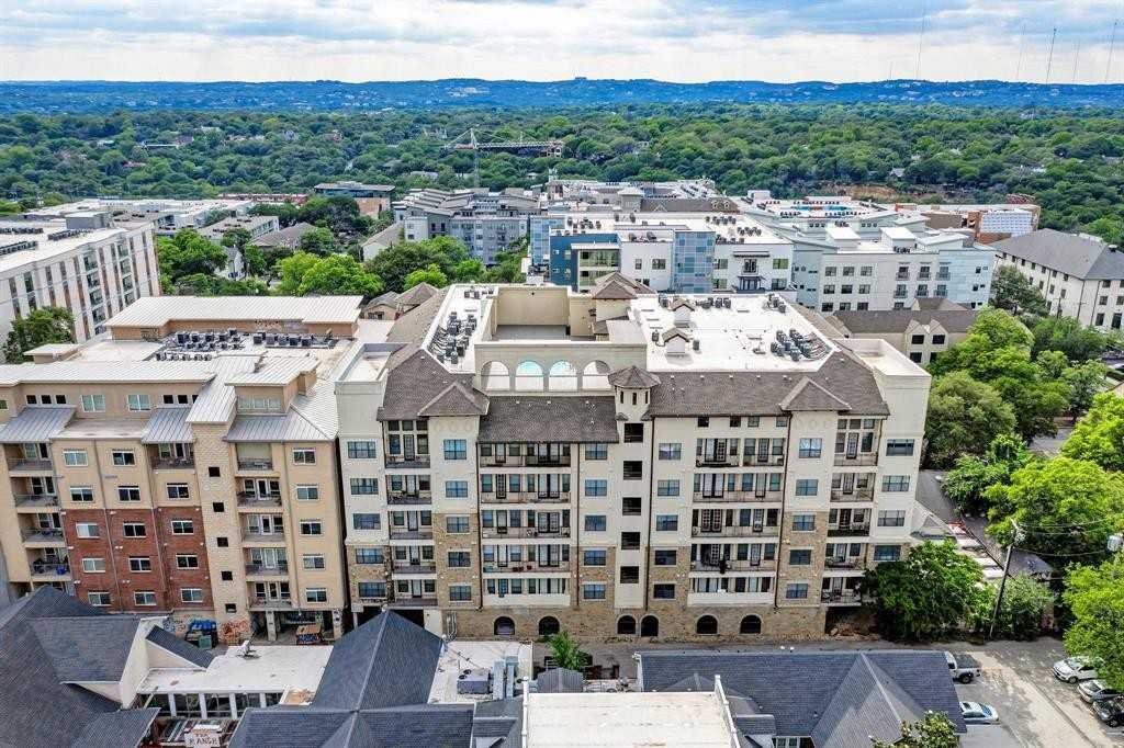 2505 San Gabriel St #509 - Photo 4 of 32