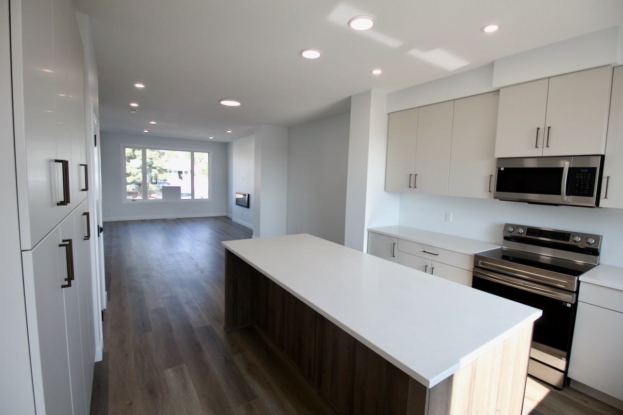 5805 97a Ave Nw - Photo 2 of 30