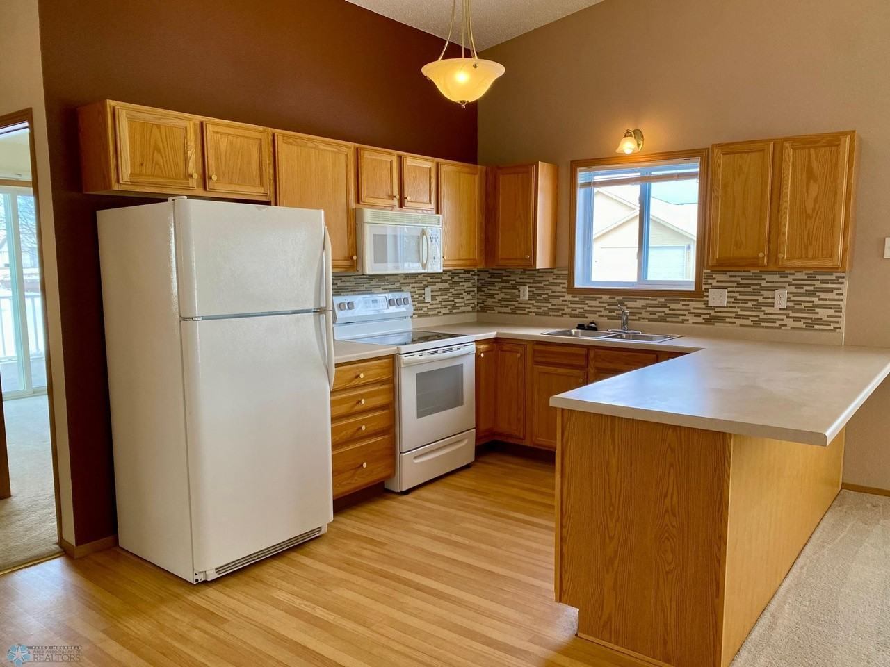 4702 10th Ave S - Photo 3 of 19