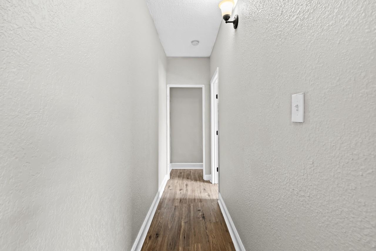 2833 Miami St - Photo 6 of 41