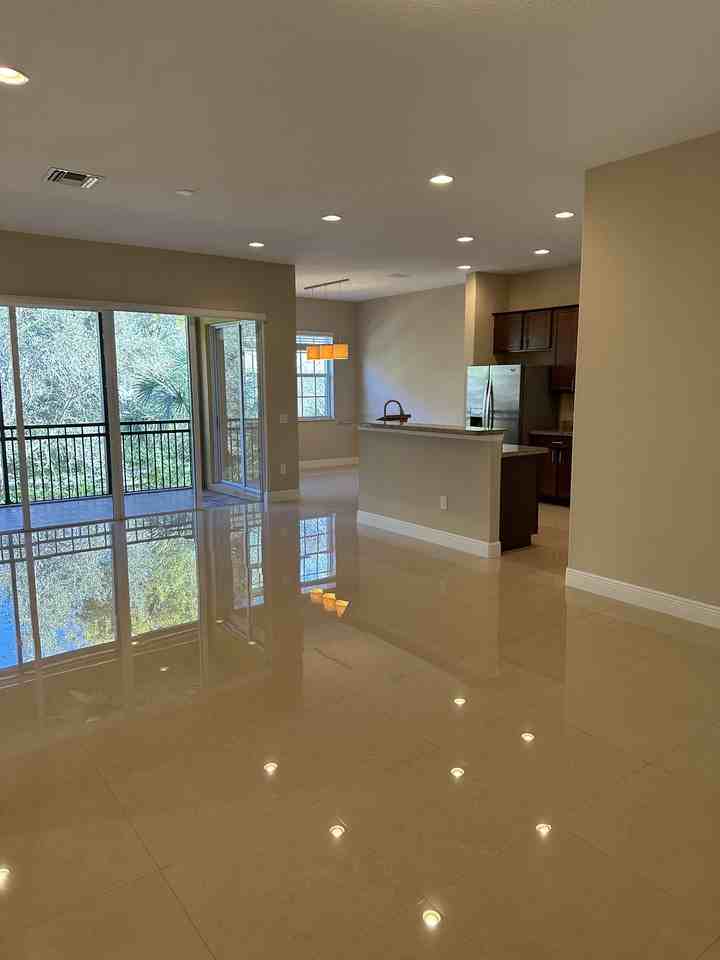 12805 Nw 83rd Ct #23 - Photo 4 of 19