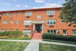 2030 N Woodrow St #6 - Photo 1 of 1