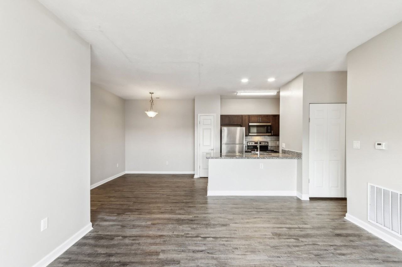 Washington Village Apartments - Photo 2 of 37