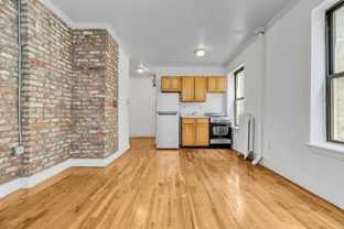 190 S 8th St #10 - Photo 1 of 1