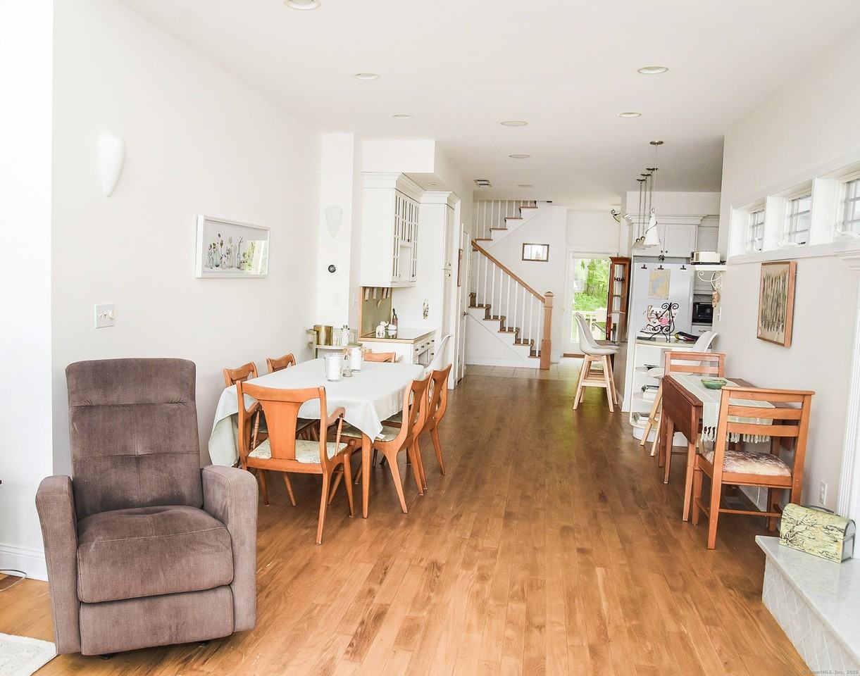 12 Westover Ln - Photo 4 of 38