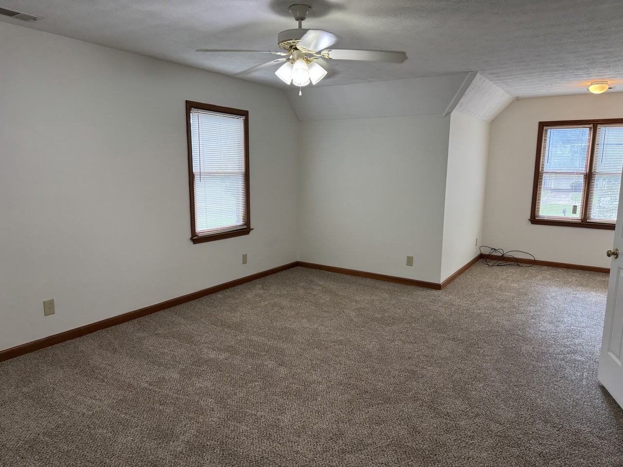 19-B Sentry Oak Court - Photo 6 of 11