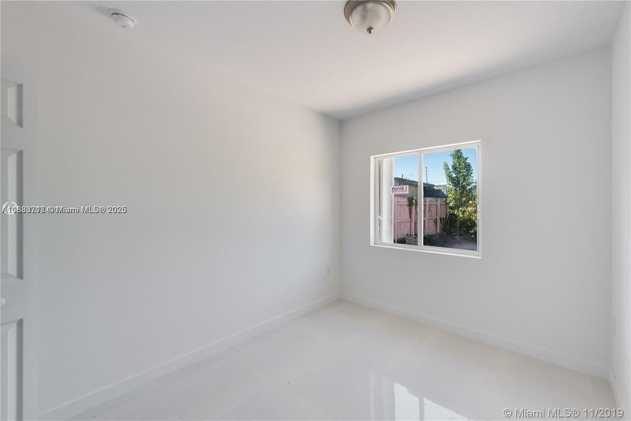 1532 Northwest 60th Street #1532 - Photo 7 of 9