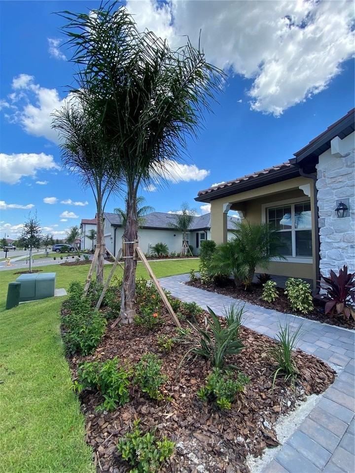 2607 Avolet Ct - Photo 4 of 47