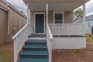 1400 Maple St - Photo 1 of 1