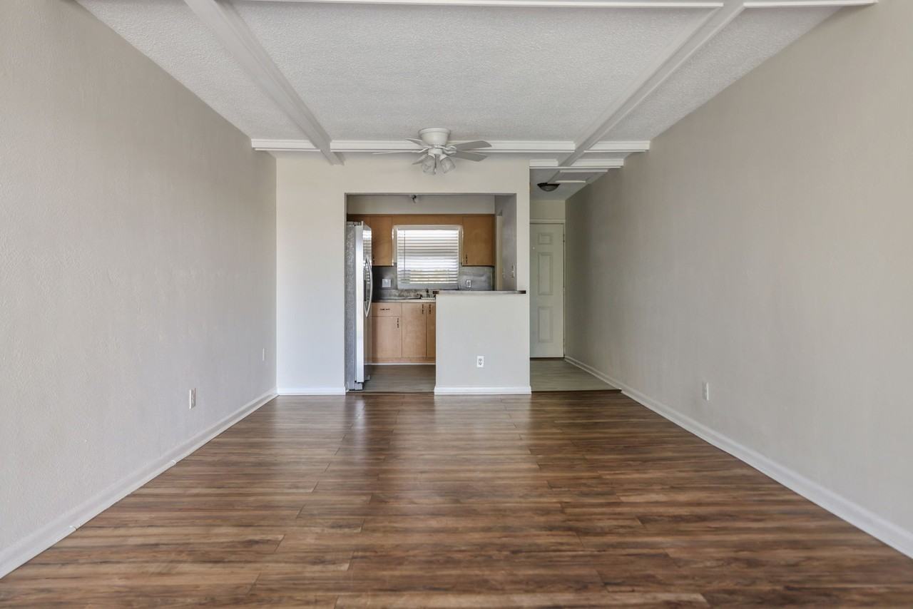 4420 37th Street South - Photo 5 of 19