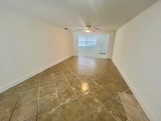 23076 Central Avenue - Photo 5 of 24