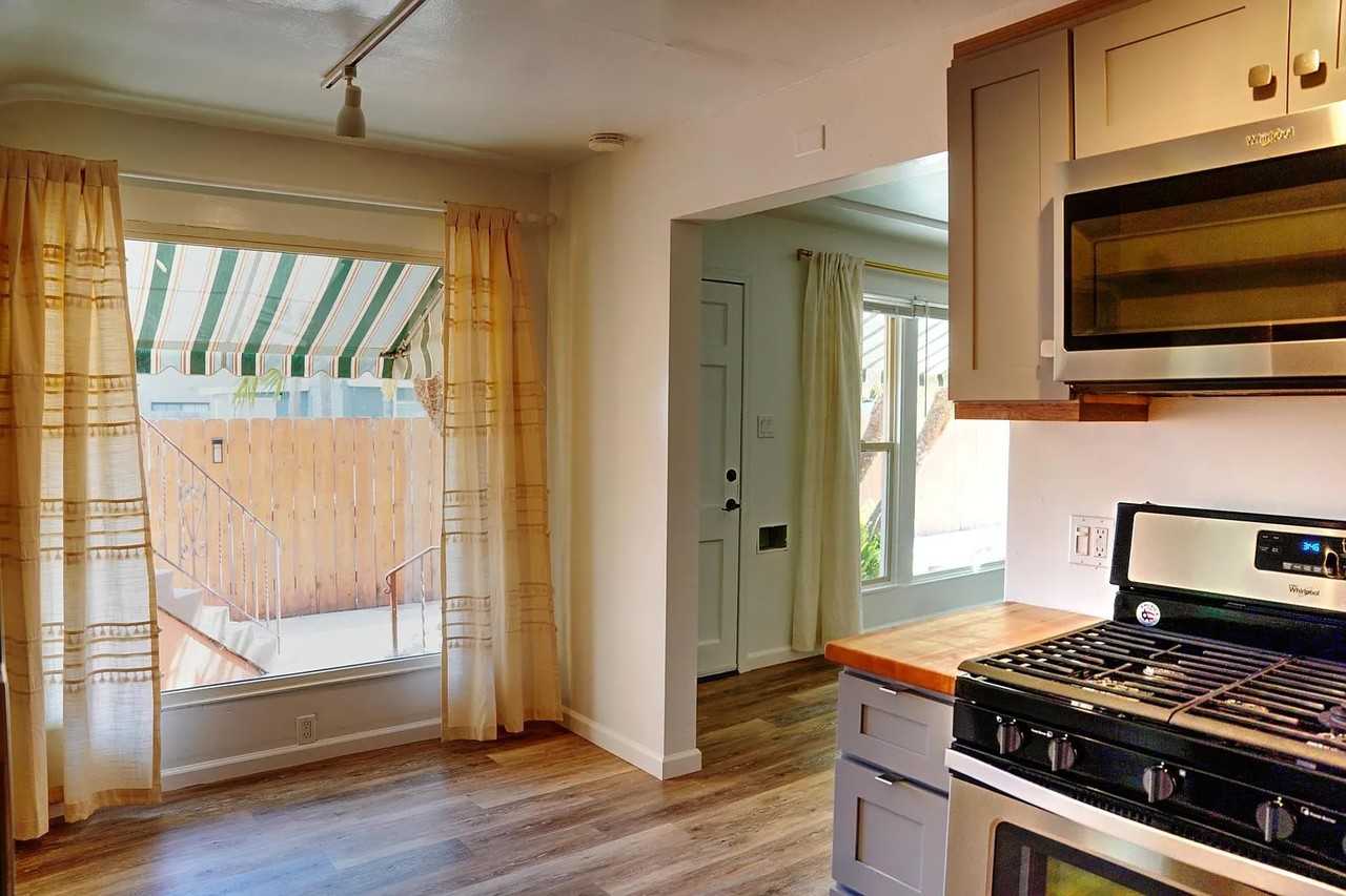 4061-67 Kansas Street - Photo 4 of 13