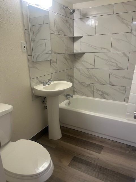 Dayton Manor - Photo 6 of 10