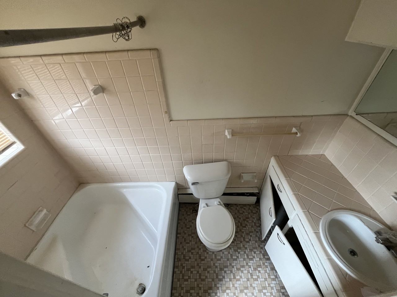 12026 Morang Avenue - Photo 3 of 10