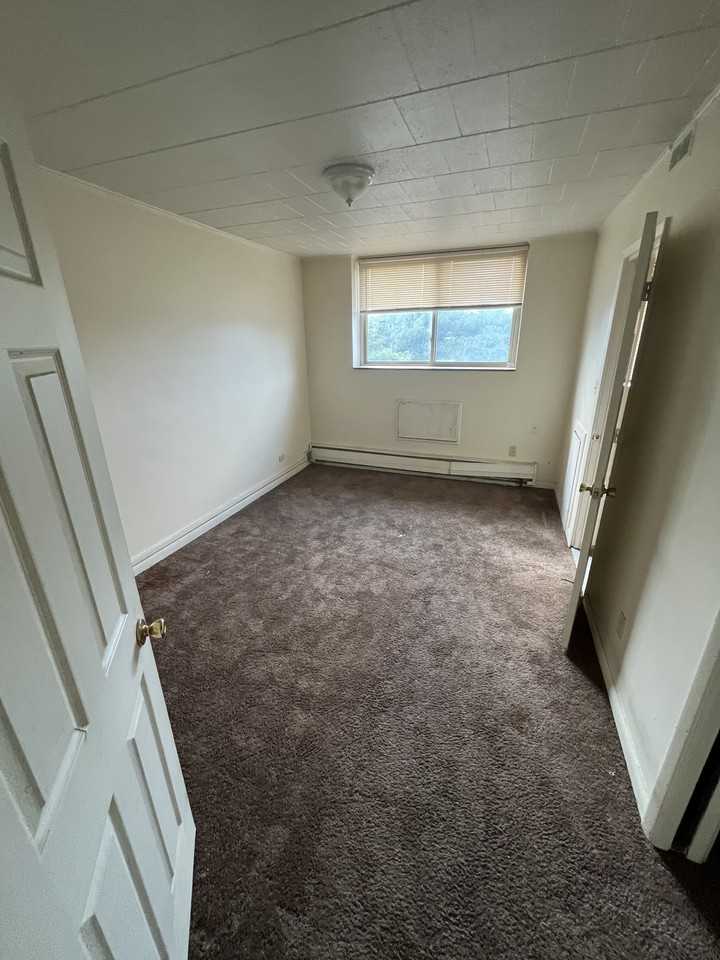 12026 Morang Avenue - Photo 4 of 10