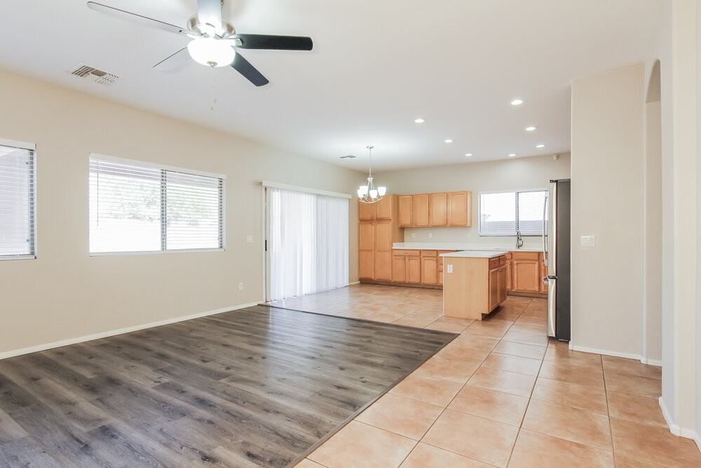 4728 W St Charles Ave - Photo 5 of 17