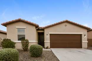 906 E Davis Ln - Photo 1 of 1