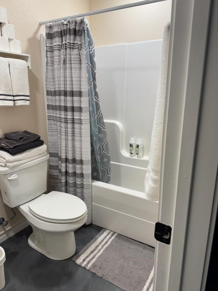 545 9th St - Photo 4 of 20