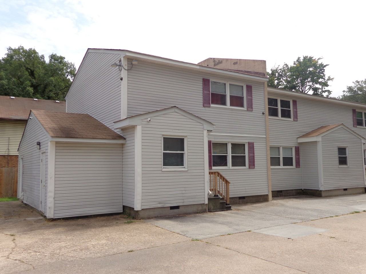 1428 Picadilly St - Photo 2 of 2