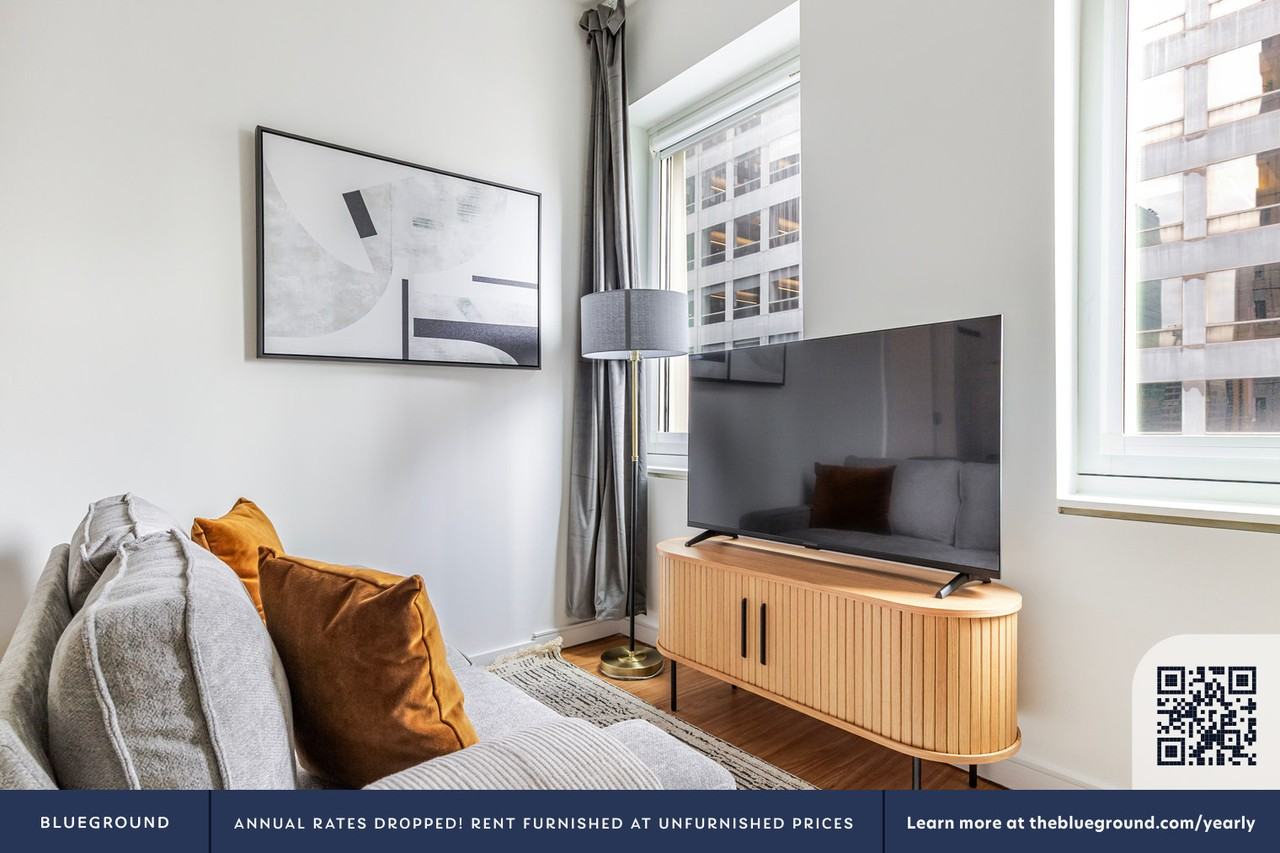 70 West 45th Street - Photo 4 of 27