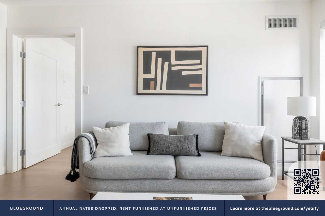 775 Beacon Street - Photo 4 of 63