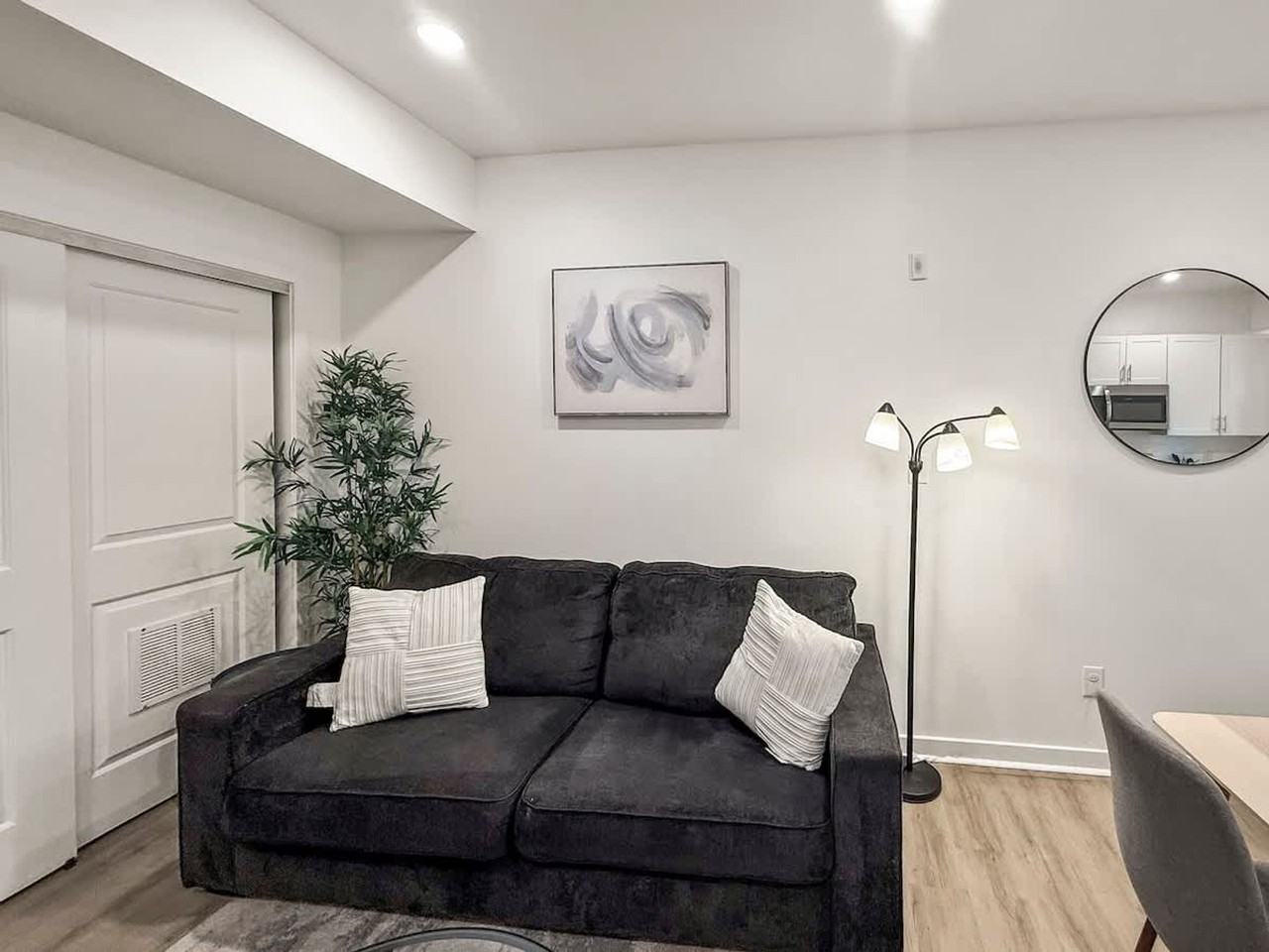 1427 Germantown Avenue - Photo 2 of 15