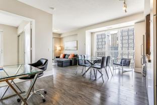 228 Wellington St W - Photo 1 of 1