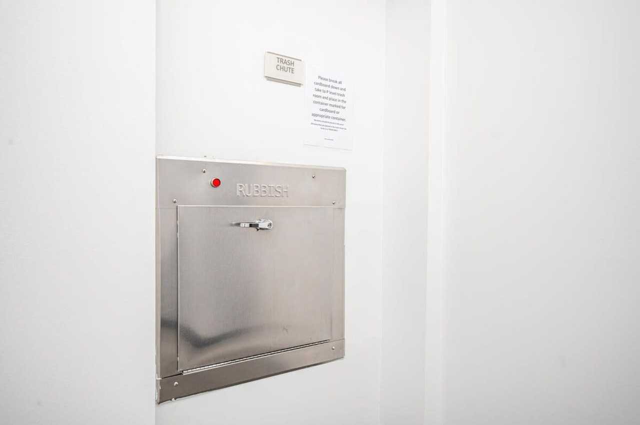 542 Boulevard Northeast - Photo 7 of 34