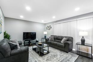 570 E Higgins Rd - Photo 1 of 1