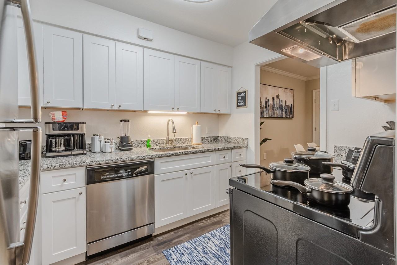 10020 Regal Park Ln #1018238P - Photo 5 of 22