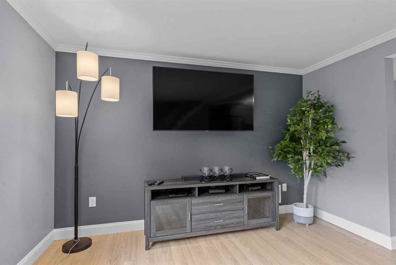 2 Meadow Ln #1302138P - Photo 3 of 28