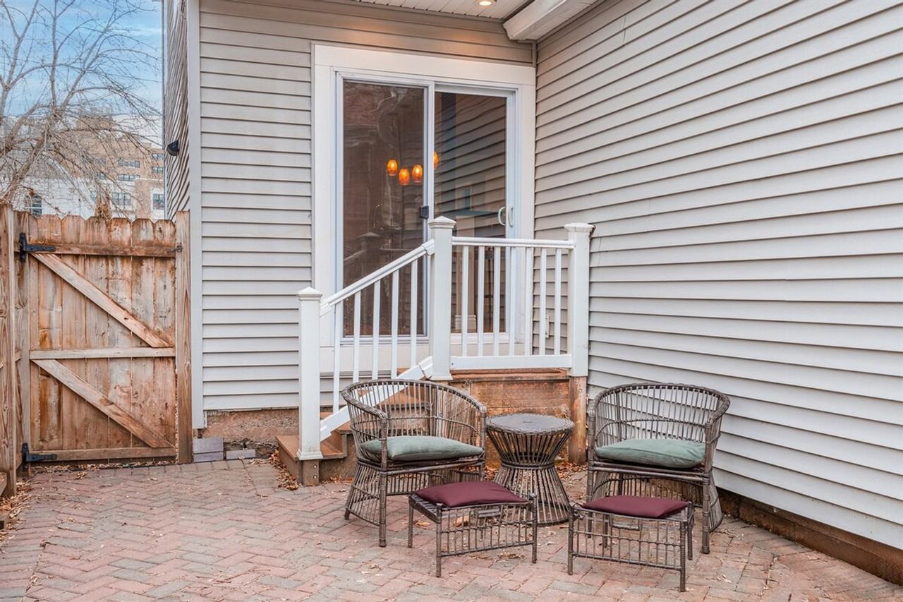 17 S Franklin St #1302143P - Photo 2 of 39