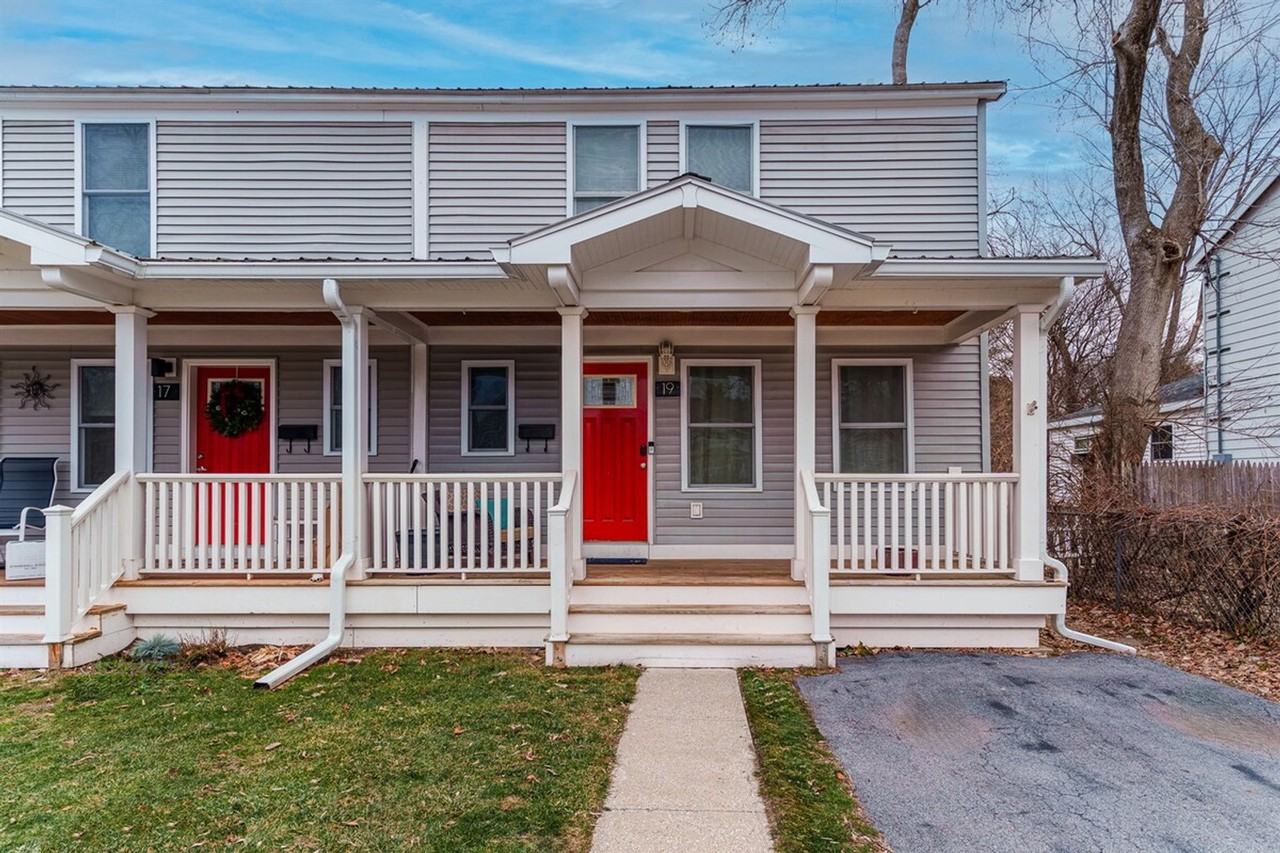 19 S Franklin St #1302143P - Photo 7 of 39