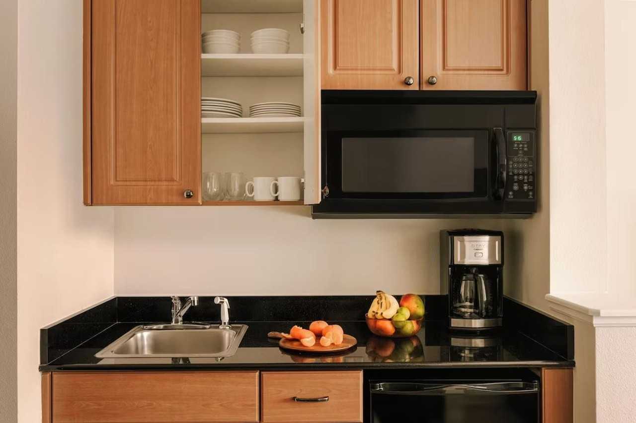 7371 Universal Blvd #1285730P - Photo 3 of 17