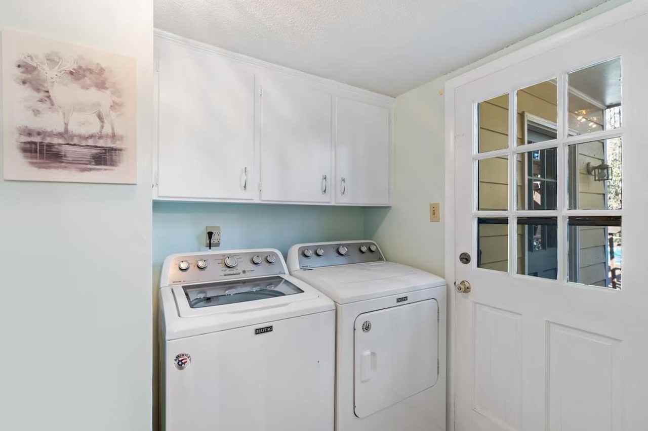 710 Se Maynard Rd #1374269P - Photo 3 of 50