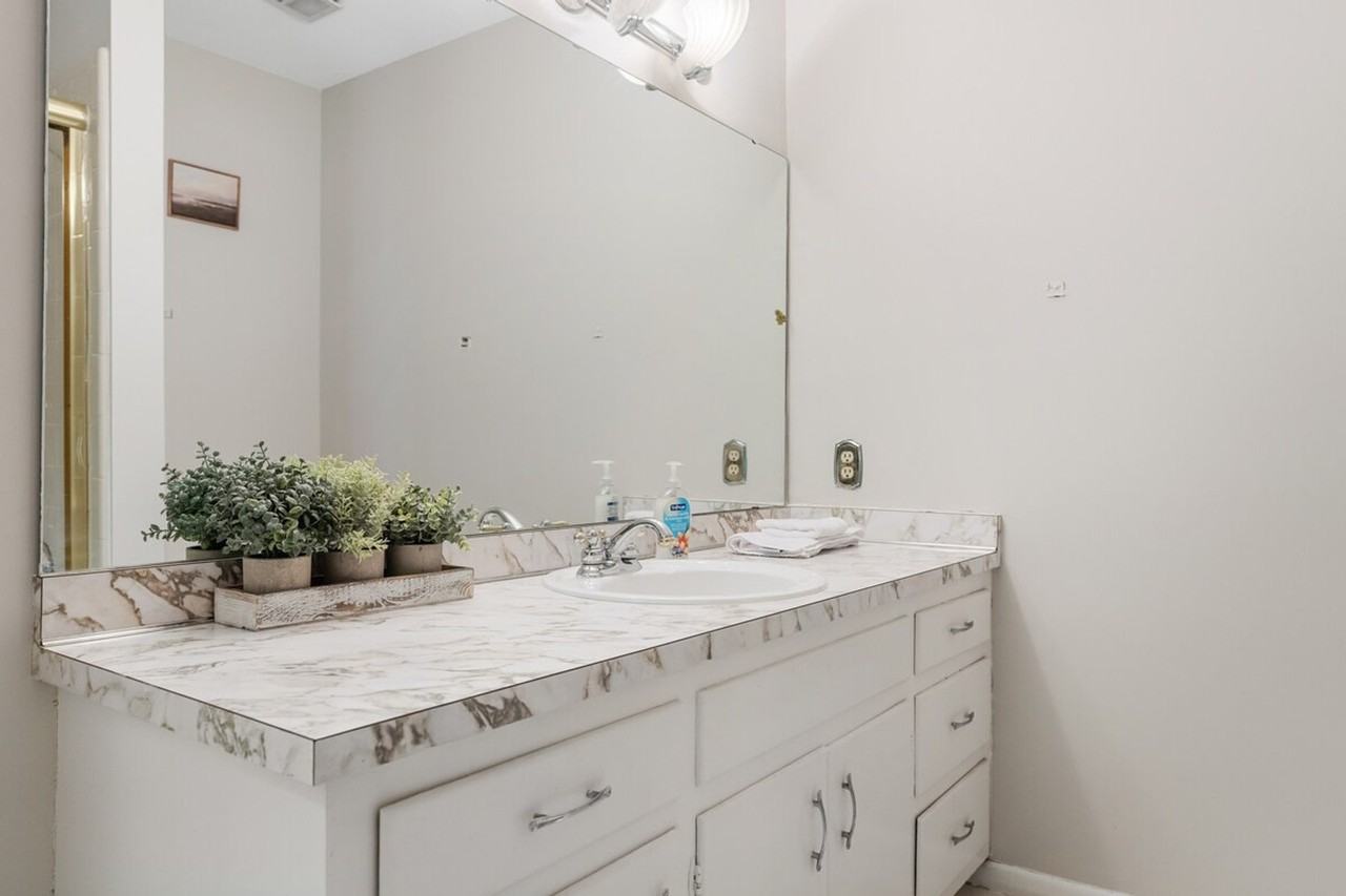 750 Se Maynard Rd #1308908P - Photo 5 of 50