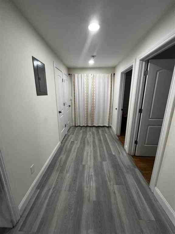 1027 Beekman Rd - Photo 3 of 9