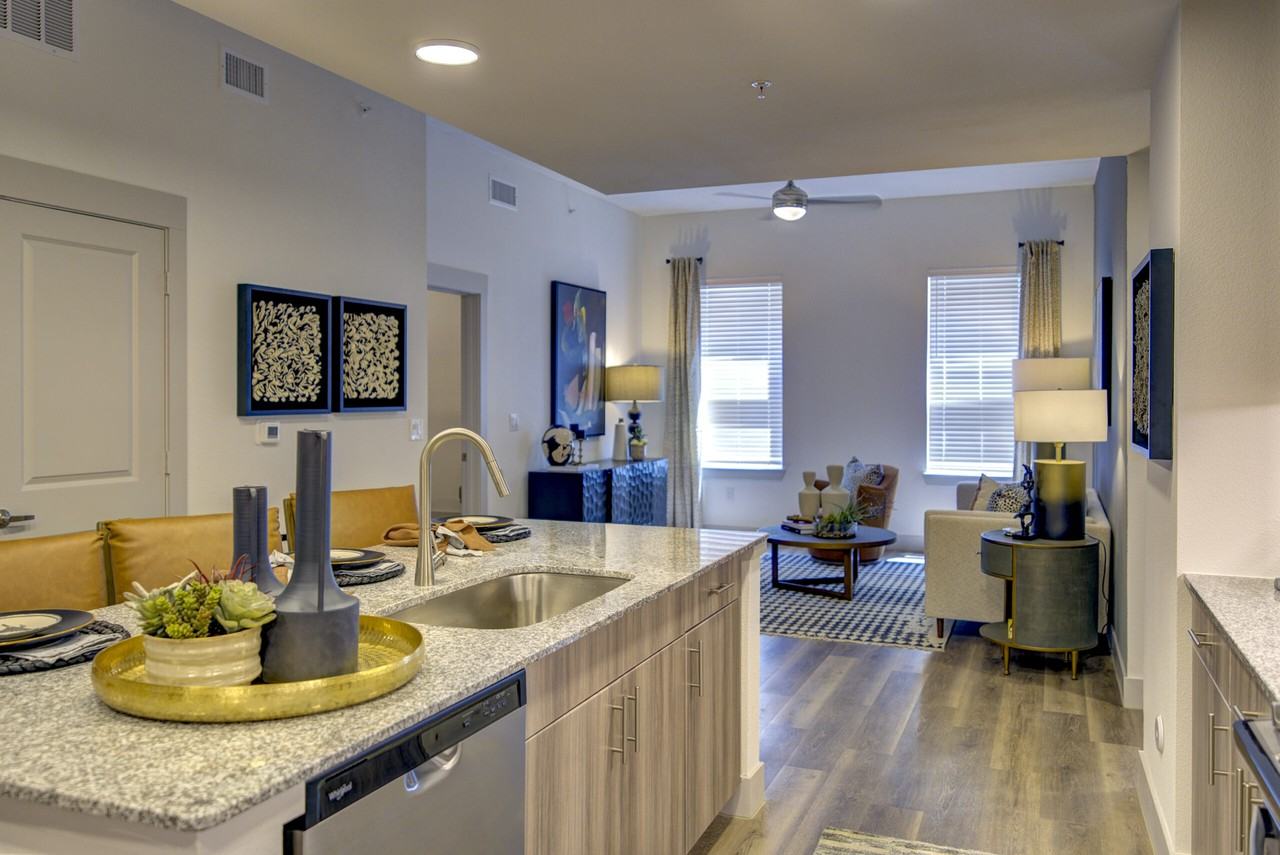 Loma Dr & Old East Riverside Dr #735 - Photo 3 of 11