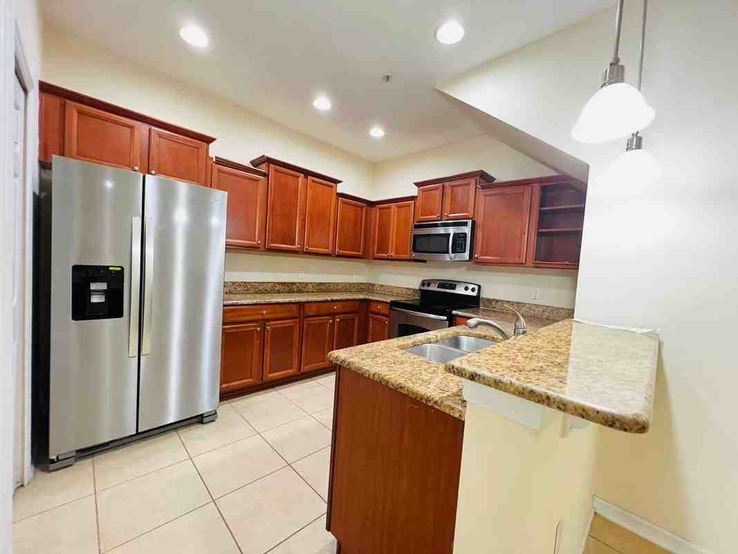 8210 Mystic View Way - Photo 5 of 17