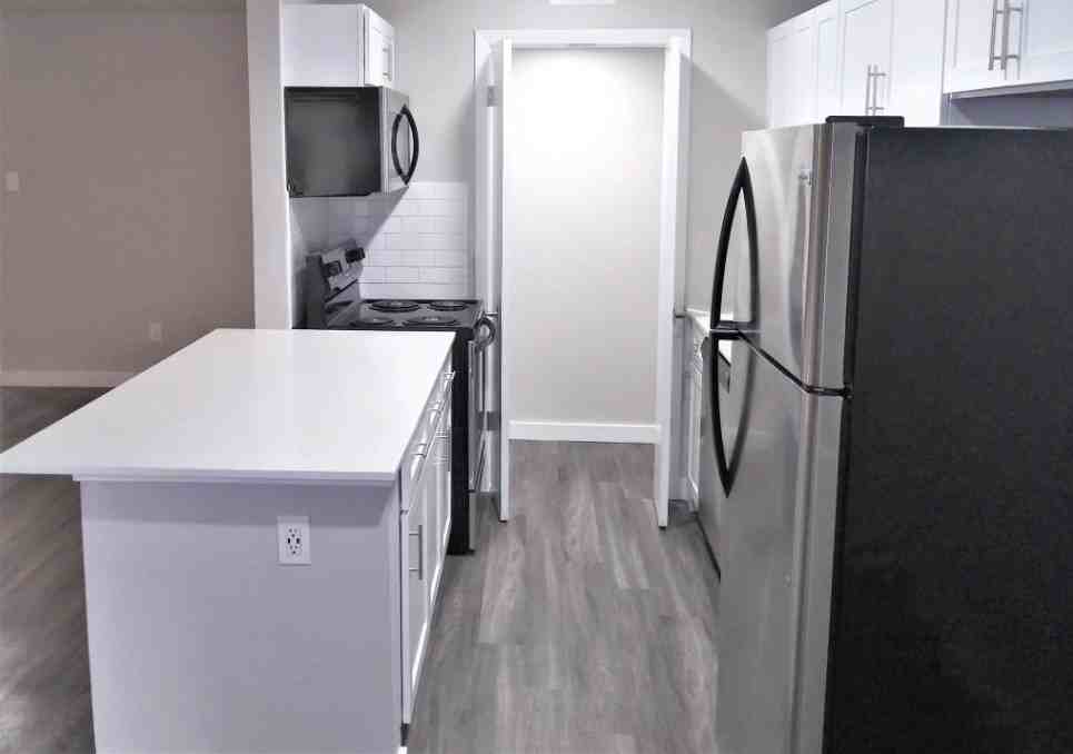 Barton Skyway & Menchaca Rd #207 - Photo 3 of 5