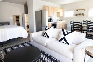 featured image of 920 Camp Drive