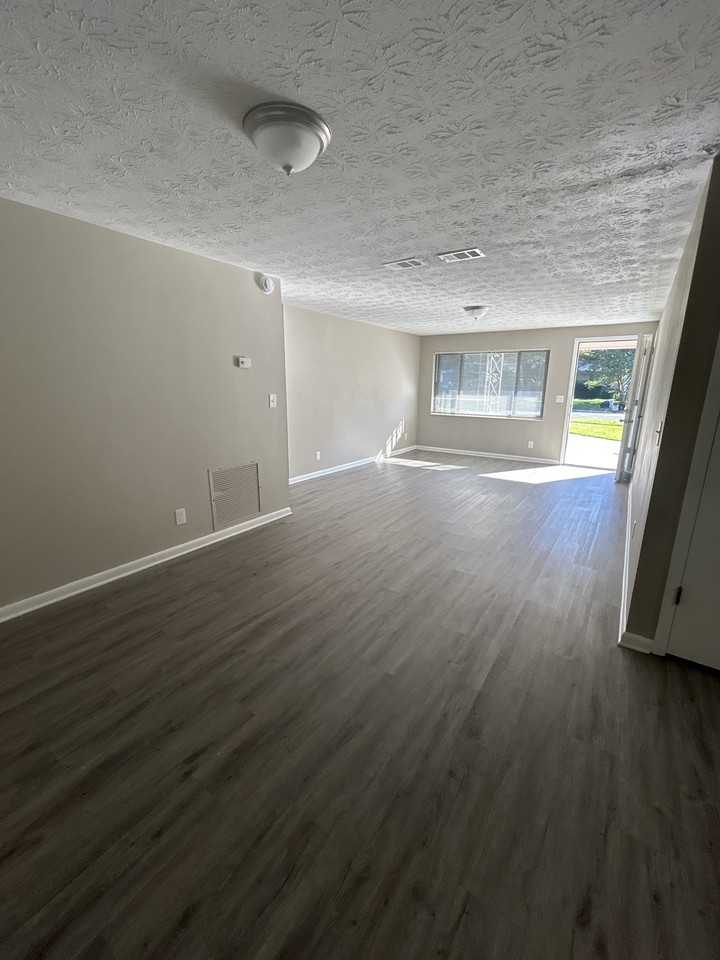 1214 Santiago Drive #NA - Photo 6 of 19