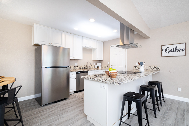 5148 Jackson St - Photo 3 of 19