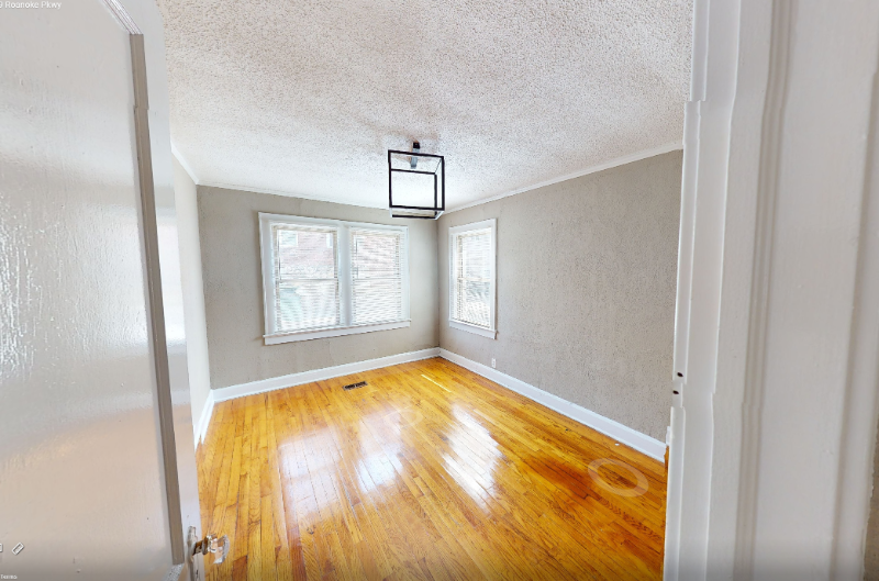 4329 Roanoke Pkwy - Photo 2 of 6