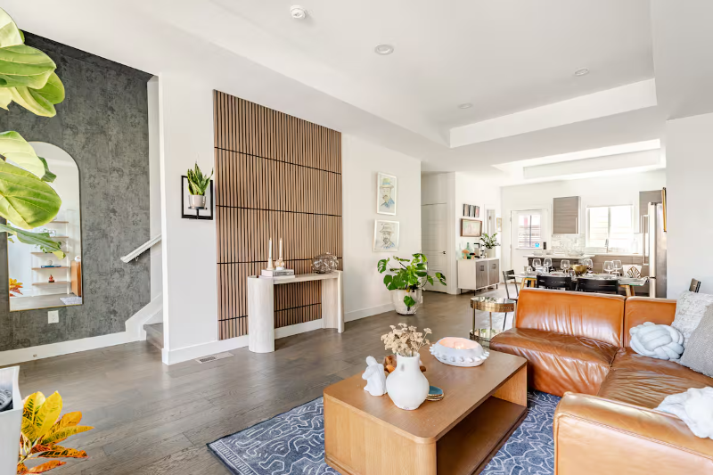 2824 West Parkside Place - Photo 2 of 50