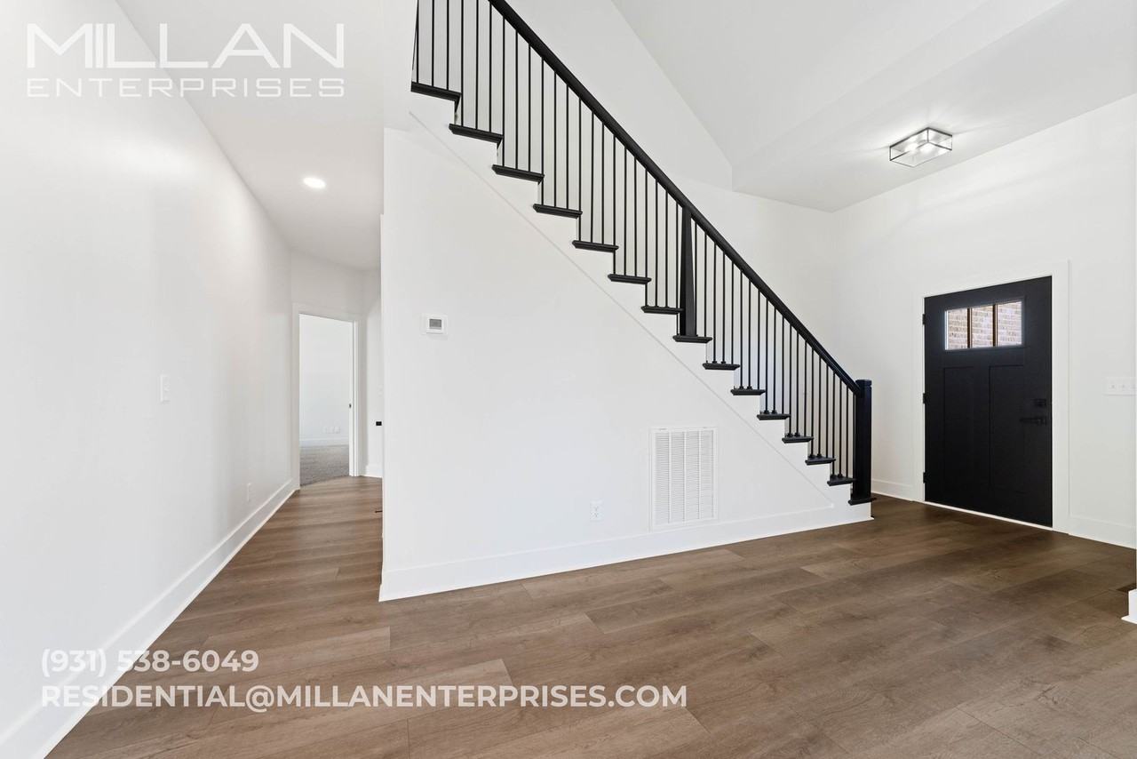 3509 Clover Hill Dr - Photo 2 of 38
