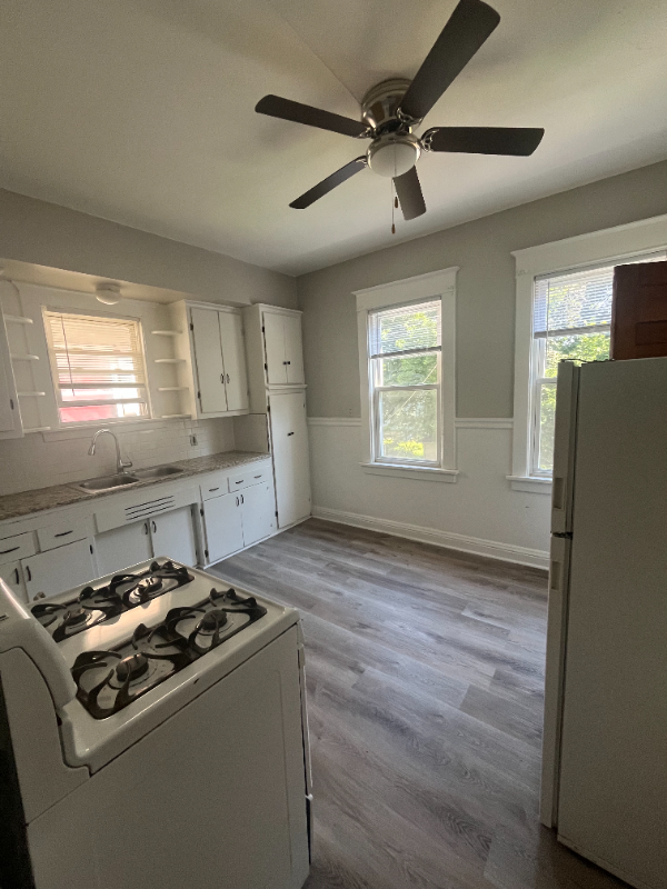 2158 N 48th St #2158 - Photo 2 of 11
