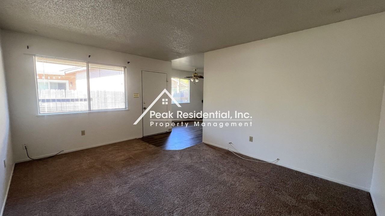 6319 San Benito Way - Photo 5 of 23
