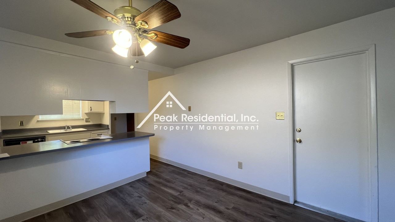 6319 San Benito Way - Photo 7 of 23